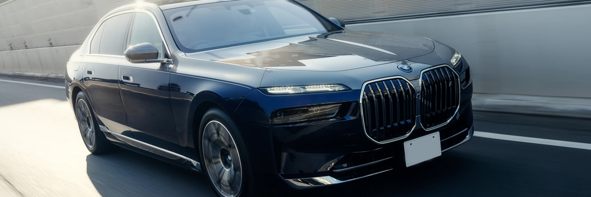 BMW i7